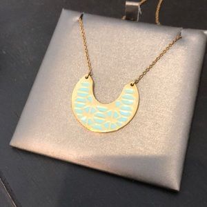 Stella and dot breezeblock gold necklace